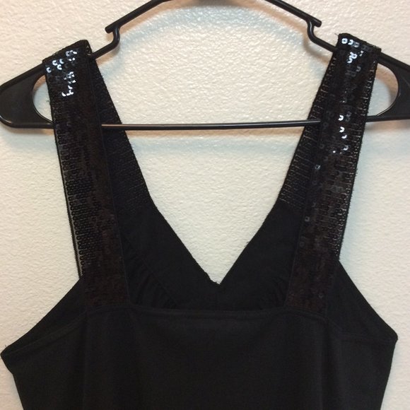 🎯Sequence Strap Shirt (Adult)(Like New)🎯 - Picture 4 of 5